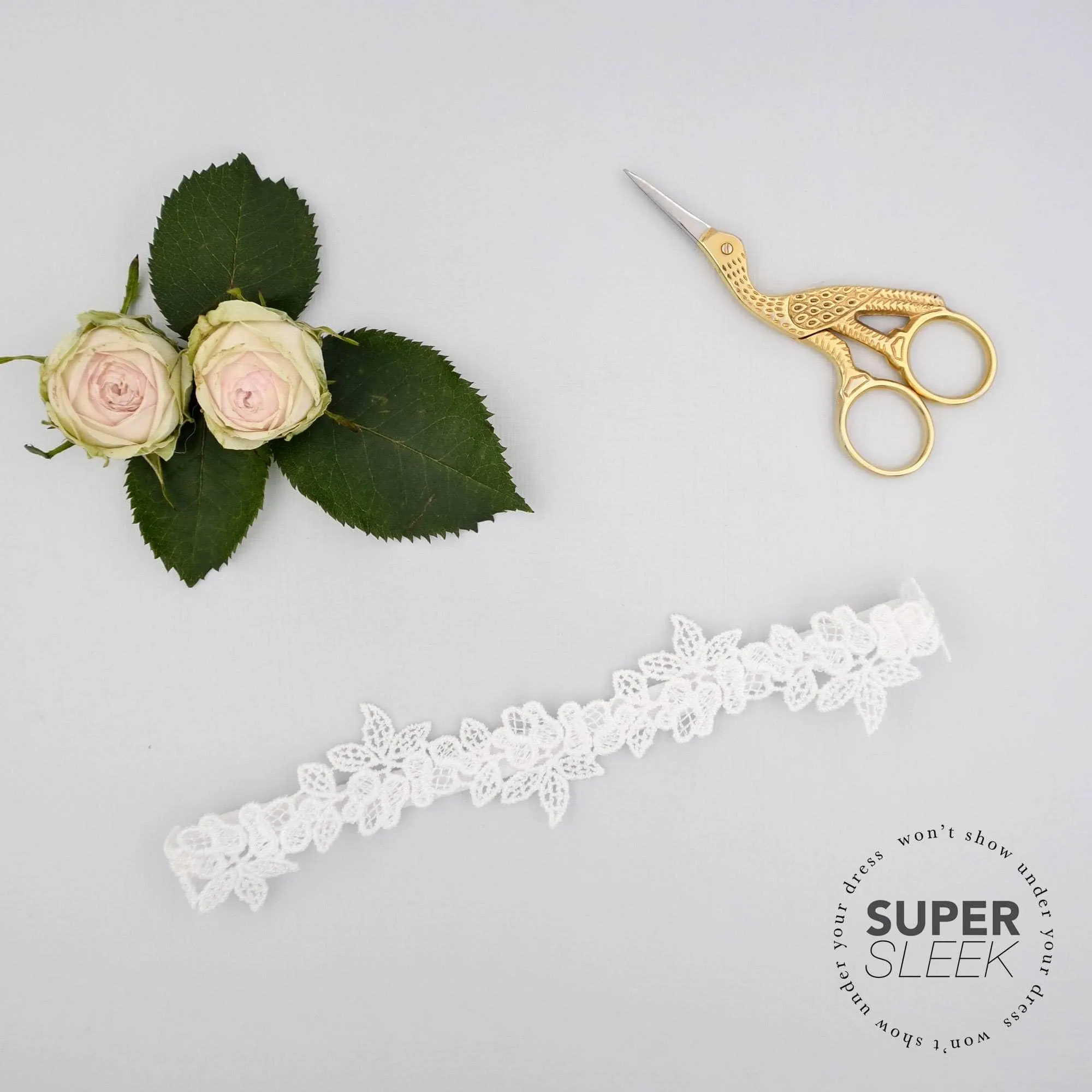 Delicate floral lace wedding garter - 'Mimi'