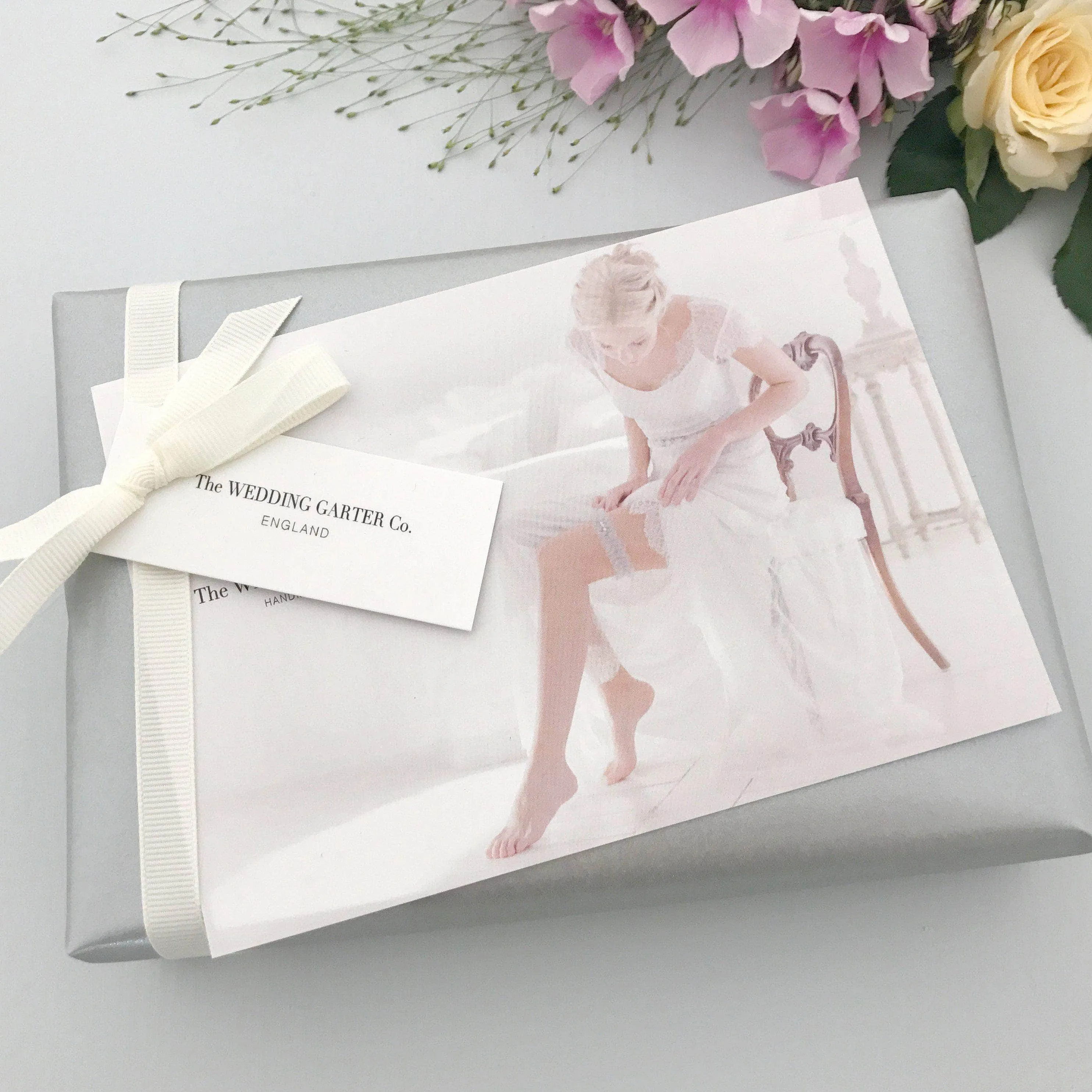 Delicate floral lace wedding garter - 'Mimi'